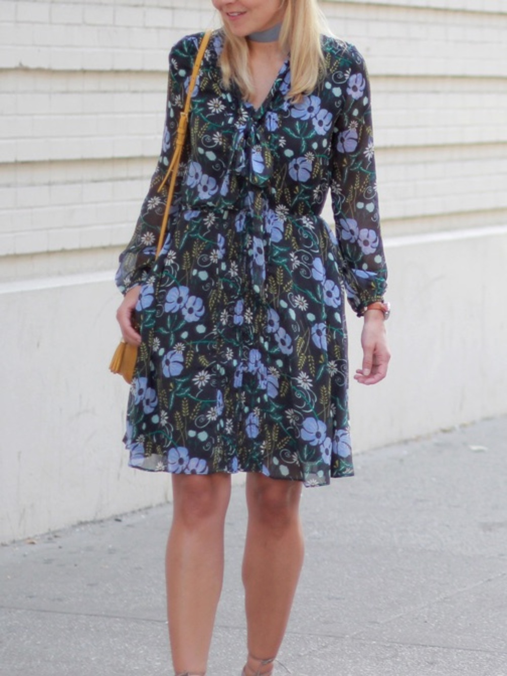 Banana Republic Navy Blue Floral Neck Tie Chiffon Dress XS flowy chic garden